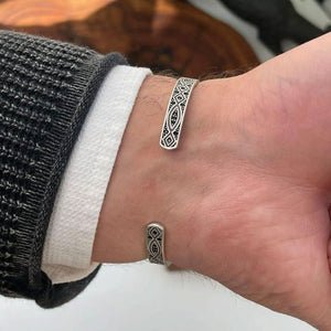 Mens Spiral Cuff Ethnic Pattern Bangle